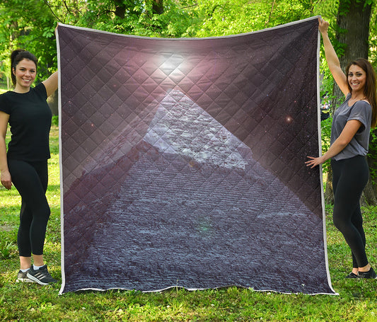 Giza Pyramid Print Quilt