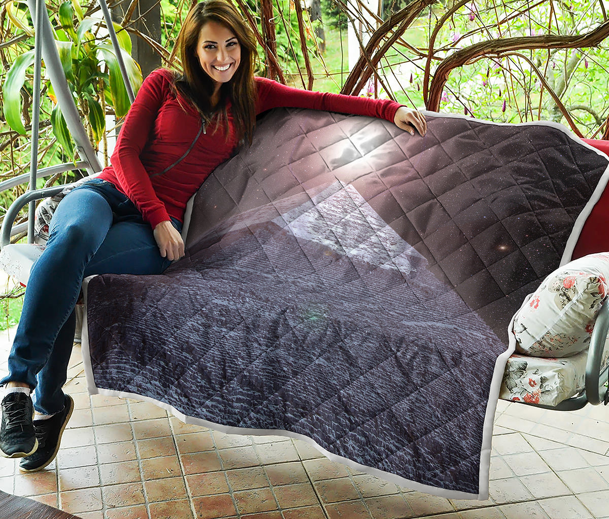 Giza Pyramid Print Quilt