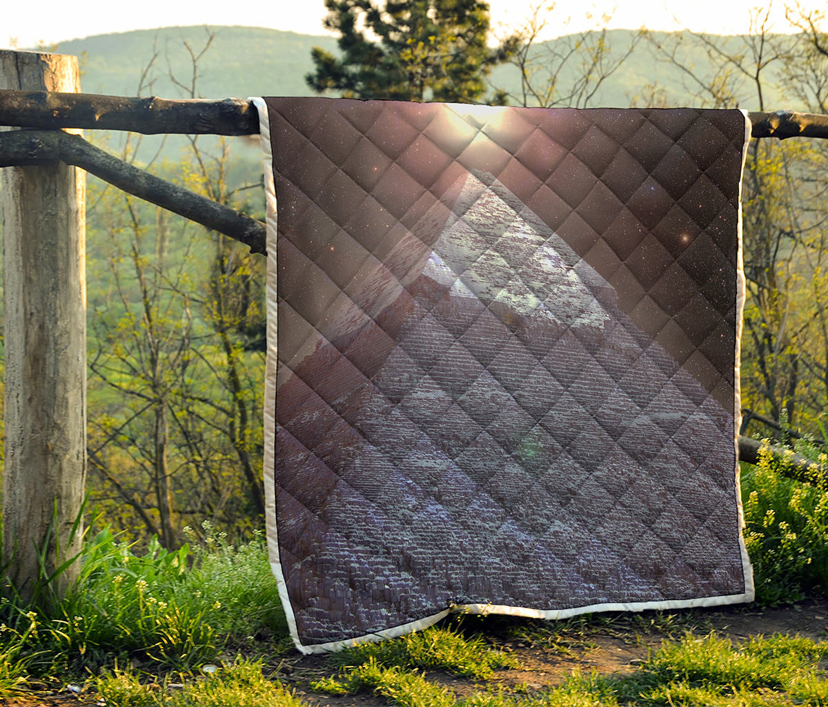 Giza Pyramid Print Quilt