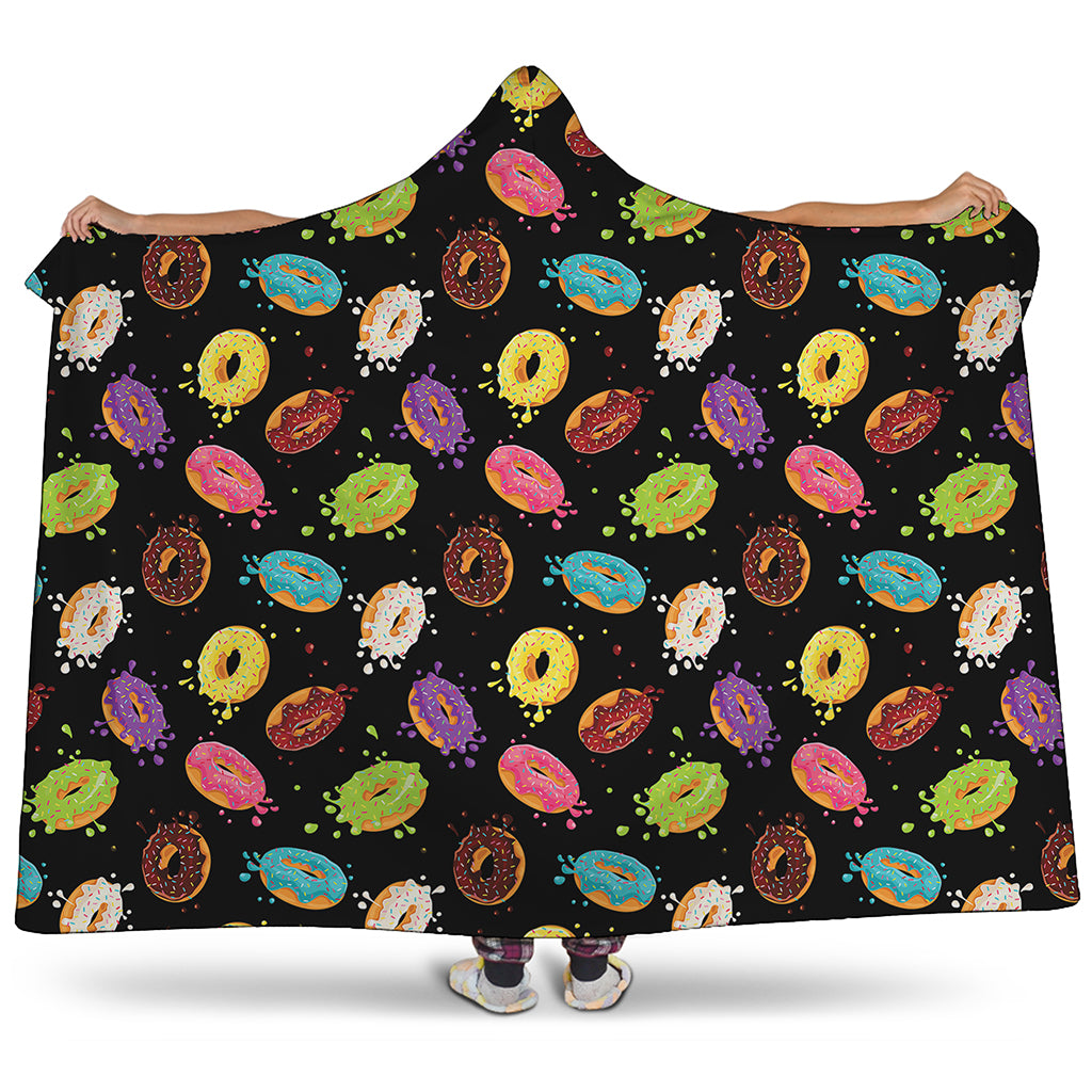 Glaze Donut Pattern Print Hooded Blanket