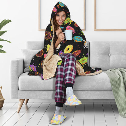 Glaze Donut Pattern Print Hooded Blanket