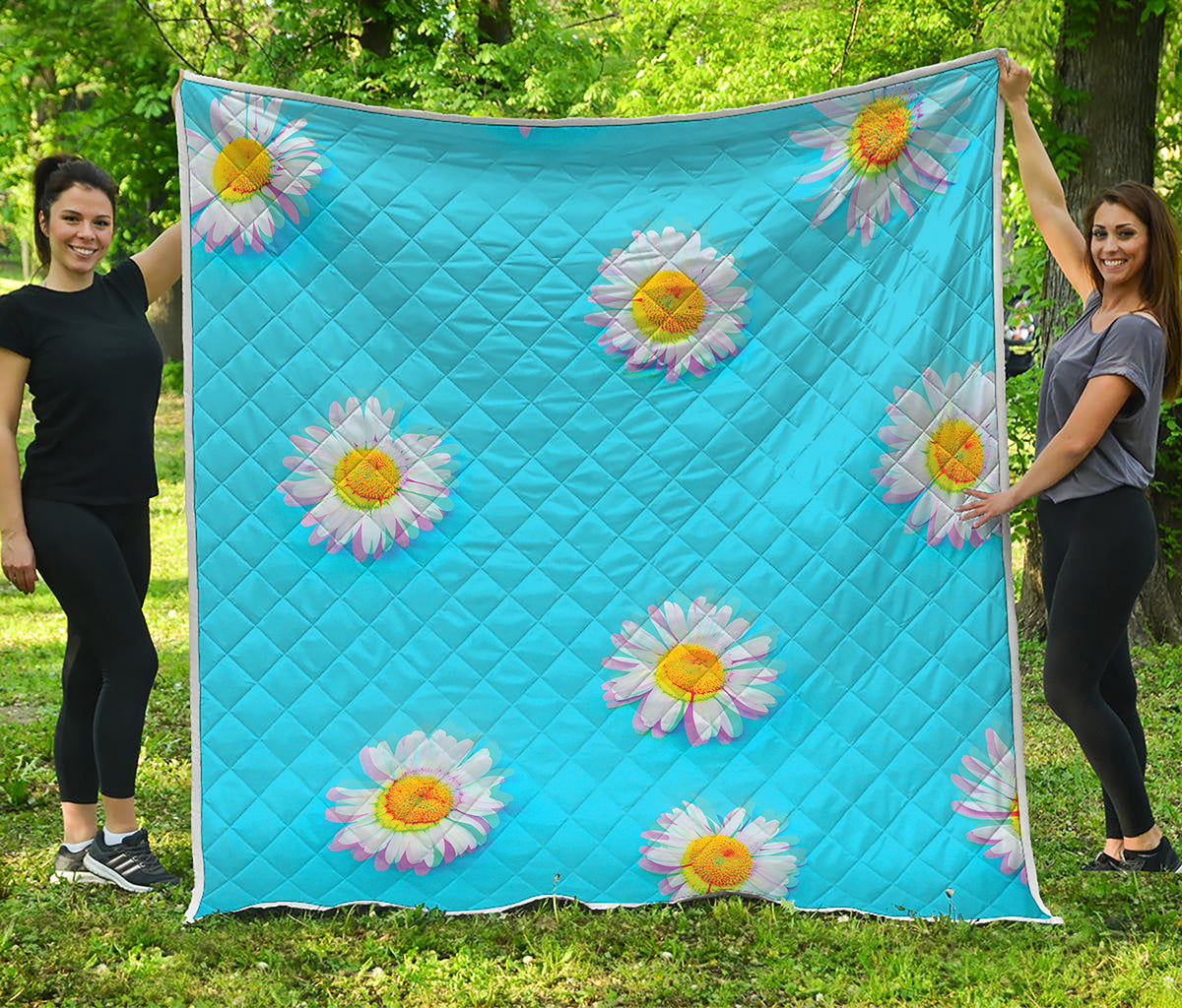 Glitch Daisy Flower Print Quilt