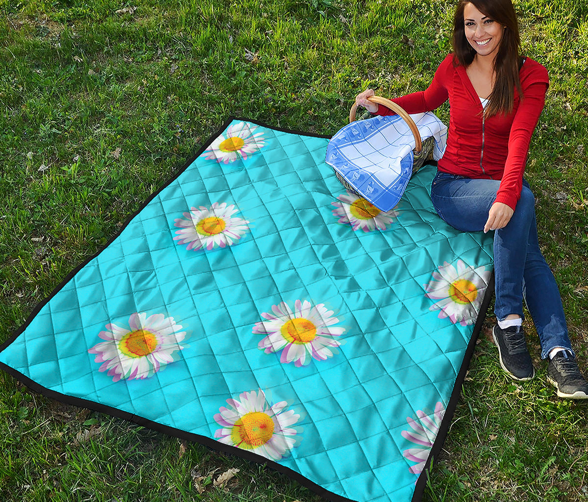 Glitch Daisy Flower Print Quilt
