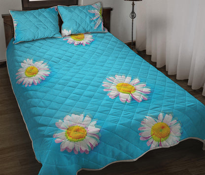 Glitch Daisy Flower Print Quilt Bed Set