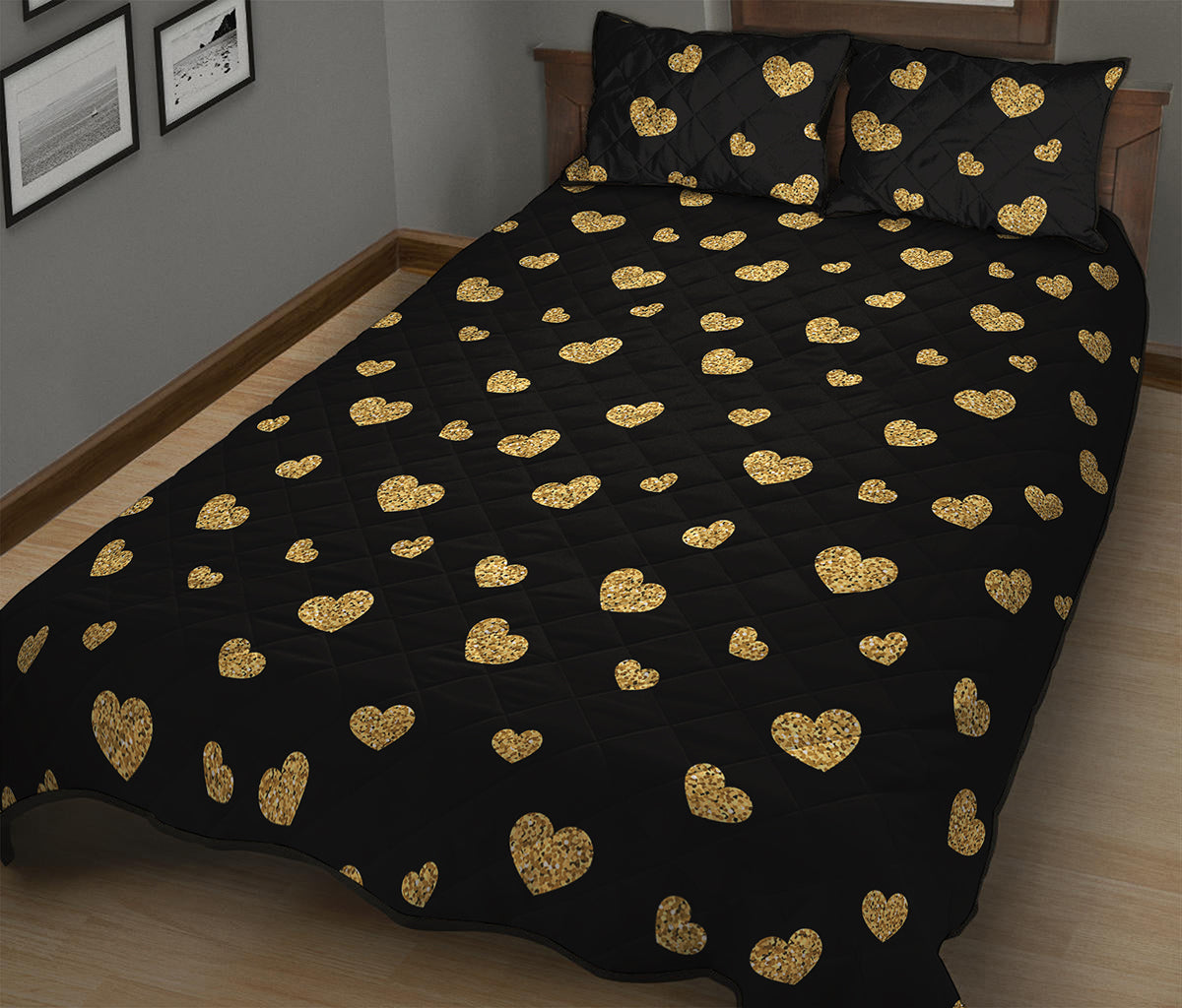 Gold And Black Heart Pattern Print Quilt Bed Set