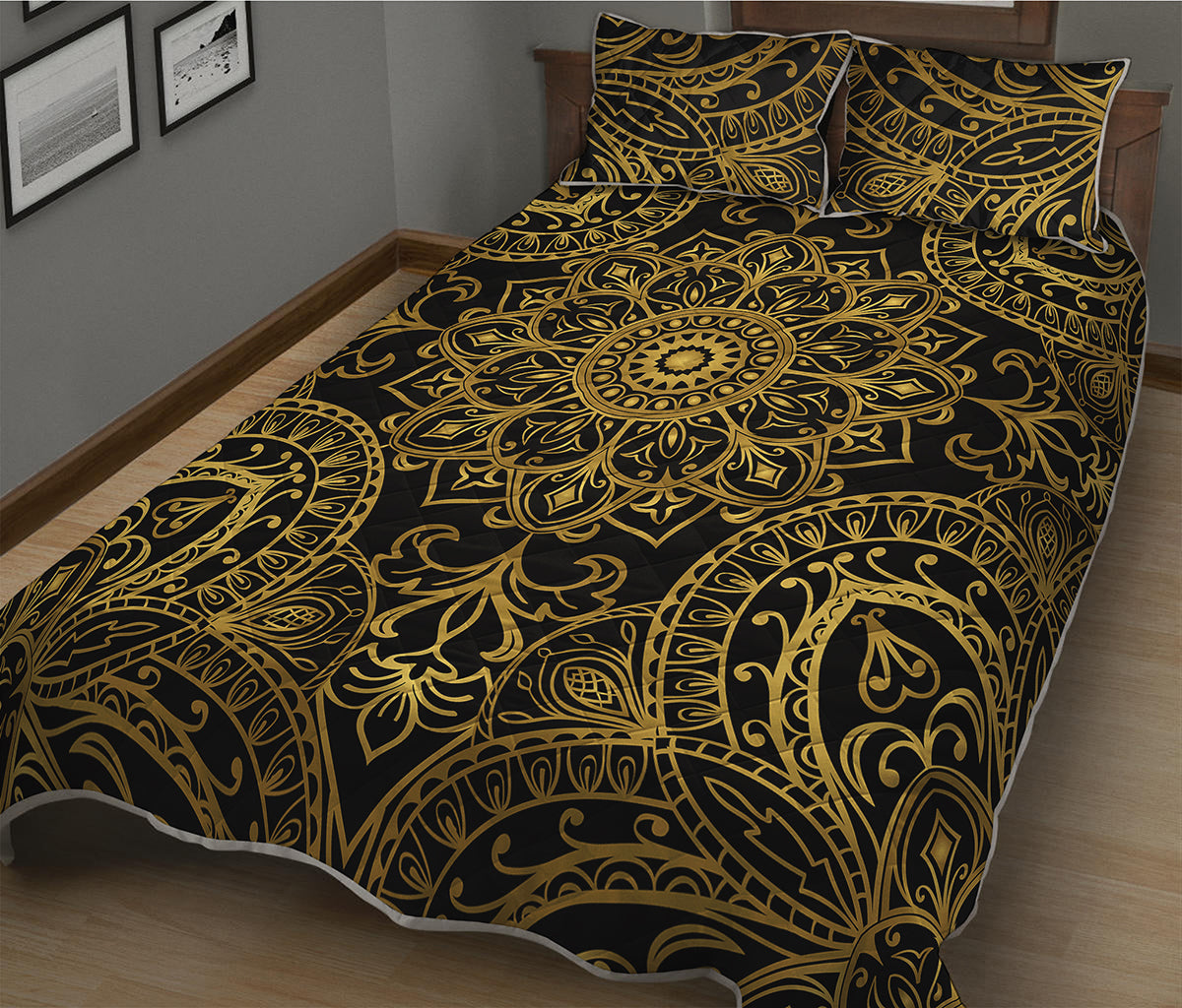Gold And Black Mandala Print Quilt Bed Set