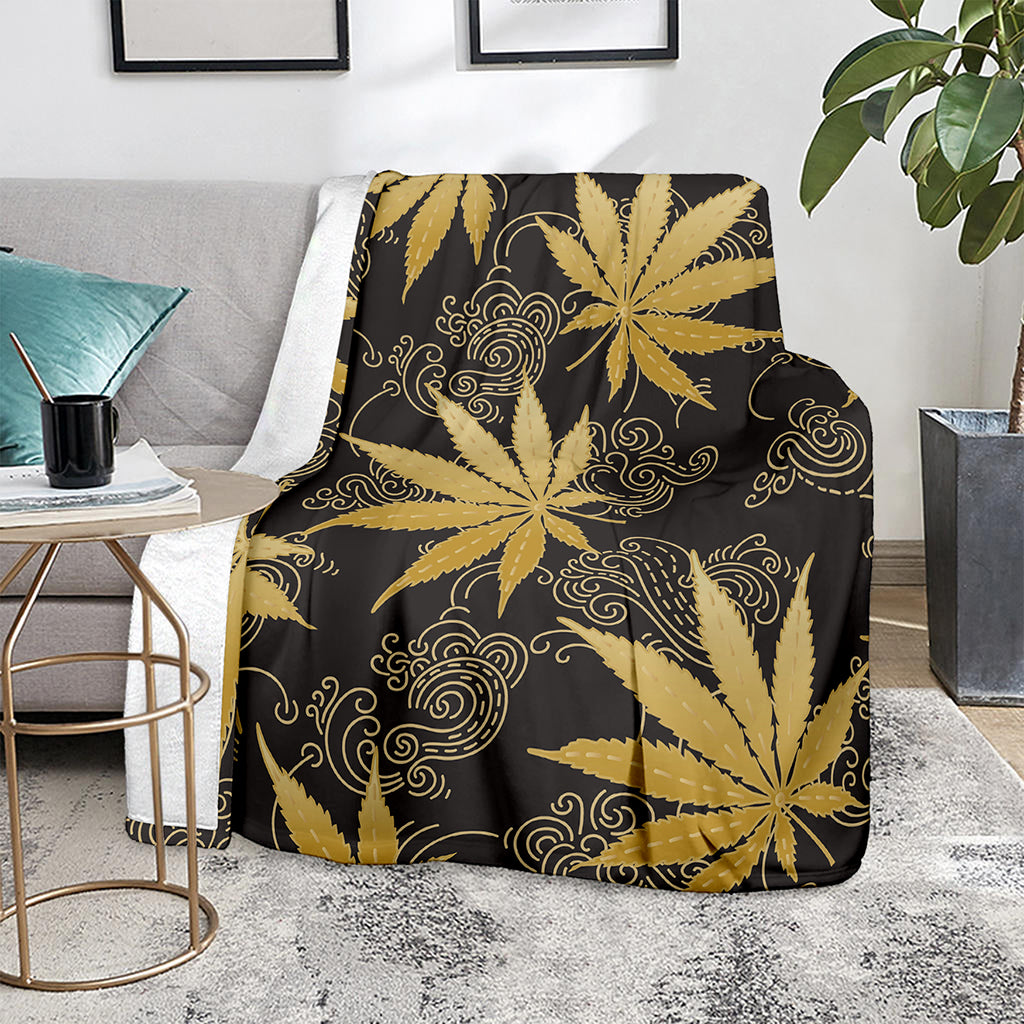 Gold Cannabis Leaf Pattern Print Blanket