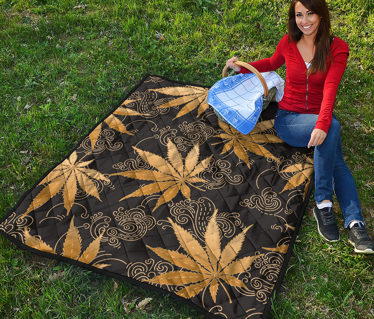Gold Cannabis Leaf Pattern Print Quilt