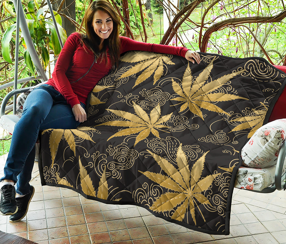 Gold Cannabis Leaf Pattern Print Quilt
