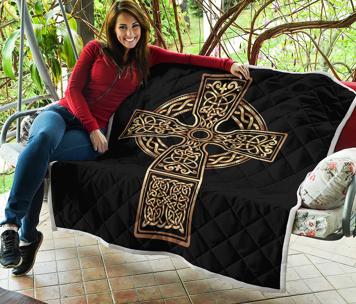 Gold Celtic Knot Cross Print Quilt