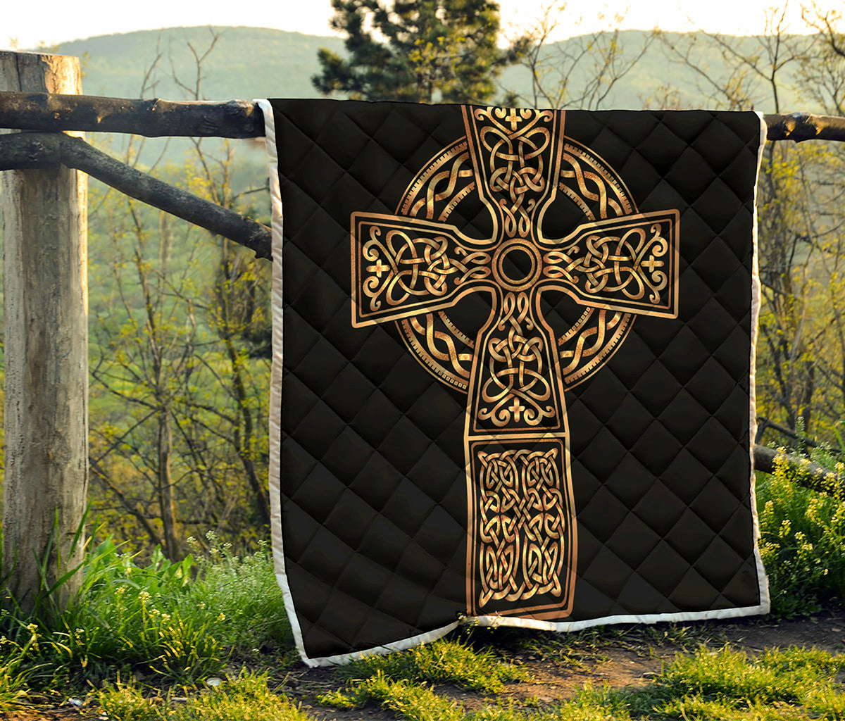 Gold Celtic Knot Cross Print Quilt