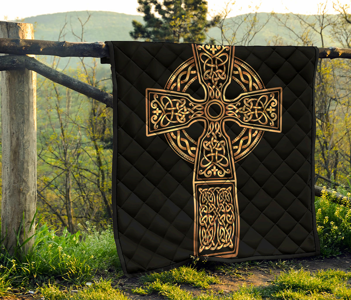 Gold Celtic Knot Cross Print Quilt