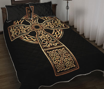 Gold Celtic Knot Cross Print Quilt Bed Set