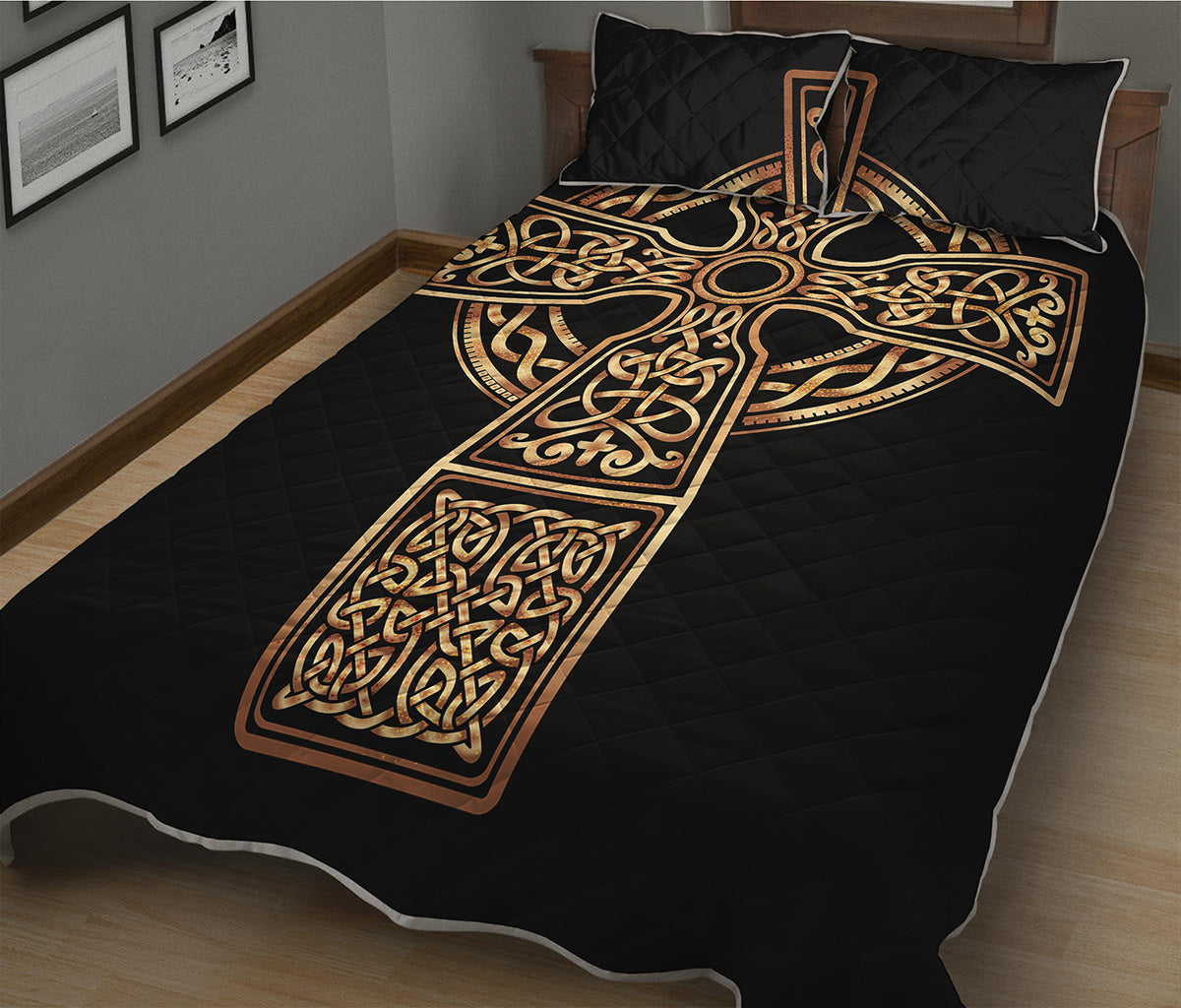 Gold Celtic Knot Cross Print Quilt Bed Set