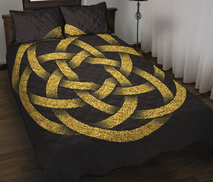 Gold Circle Celtic Knot Symbol Print Quilt Bed Set