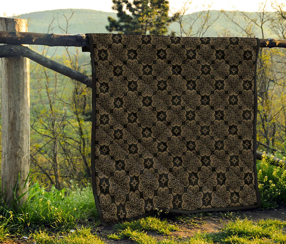 Gold Clover St. Patrick's Day Print Quilt