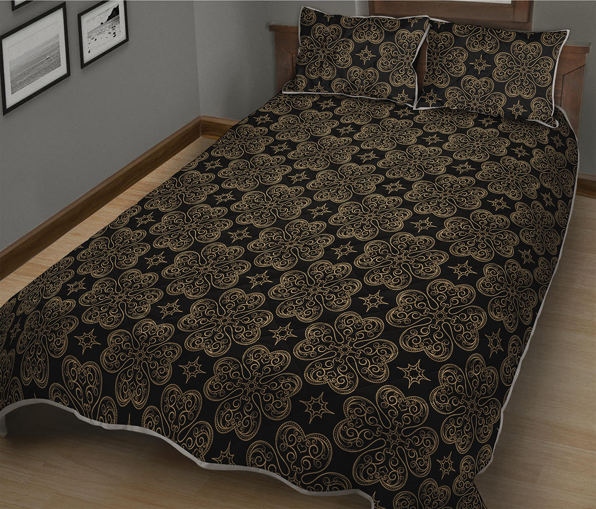 Gold Clover St. Patrick's Day Print Quilt Bed Set
