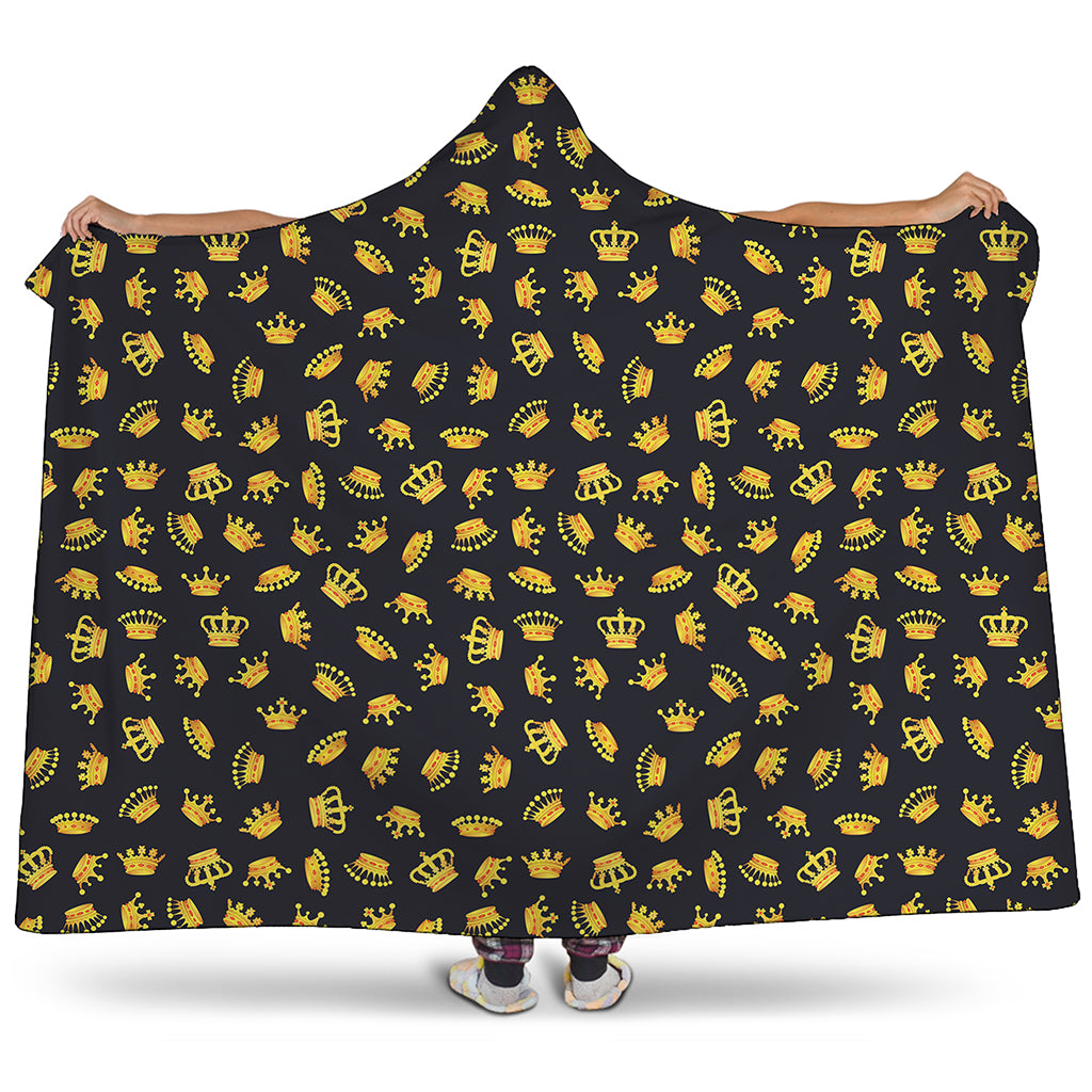 Gold Crown Pattern Print Hooded Blanket