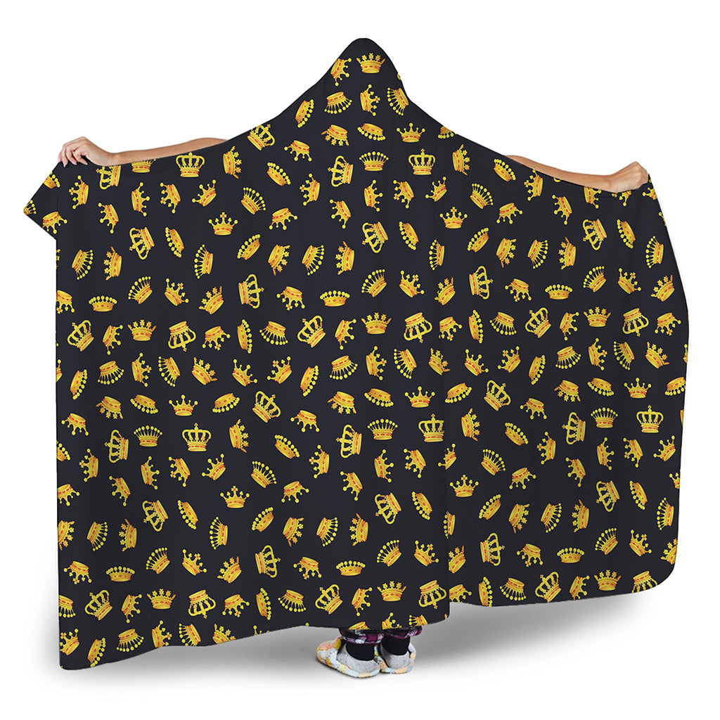 Gold Crown Pattern Print Hooded Blanket