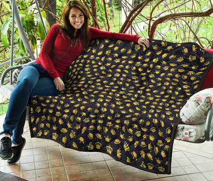 Gold Crown Pattern Print Quilt