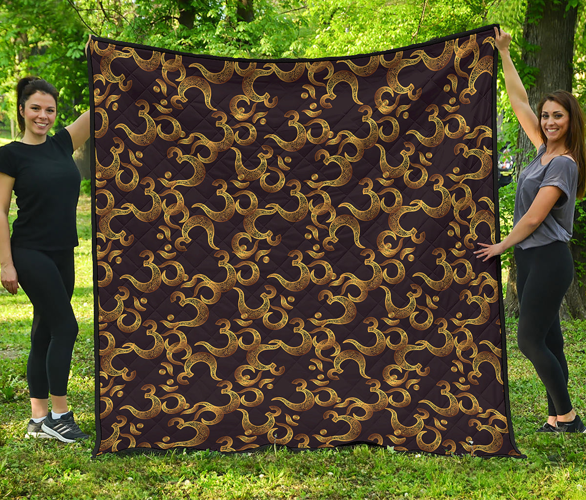 Gold Om Symbol Pattern Print Quilt