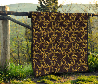 Gold Om Symbol Pattern Print Quilt