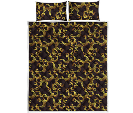 Gold Om Symbol Pattern Print Quilt Bed Set