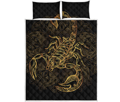 Gold Scorpio Print Quilt Bed Set