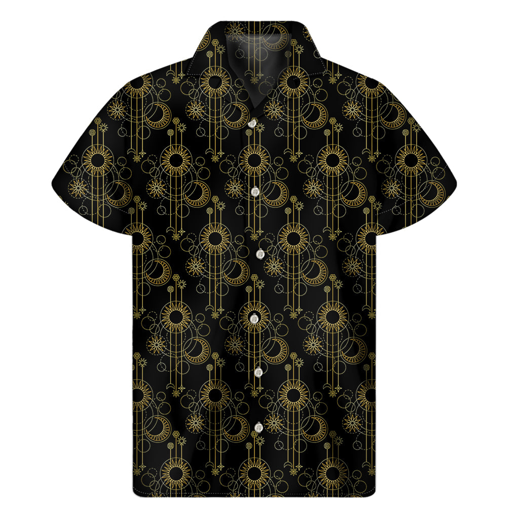Gold Sun And Moon Pattern Print Men's Short Sleeve Shirt