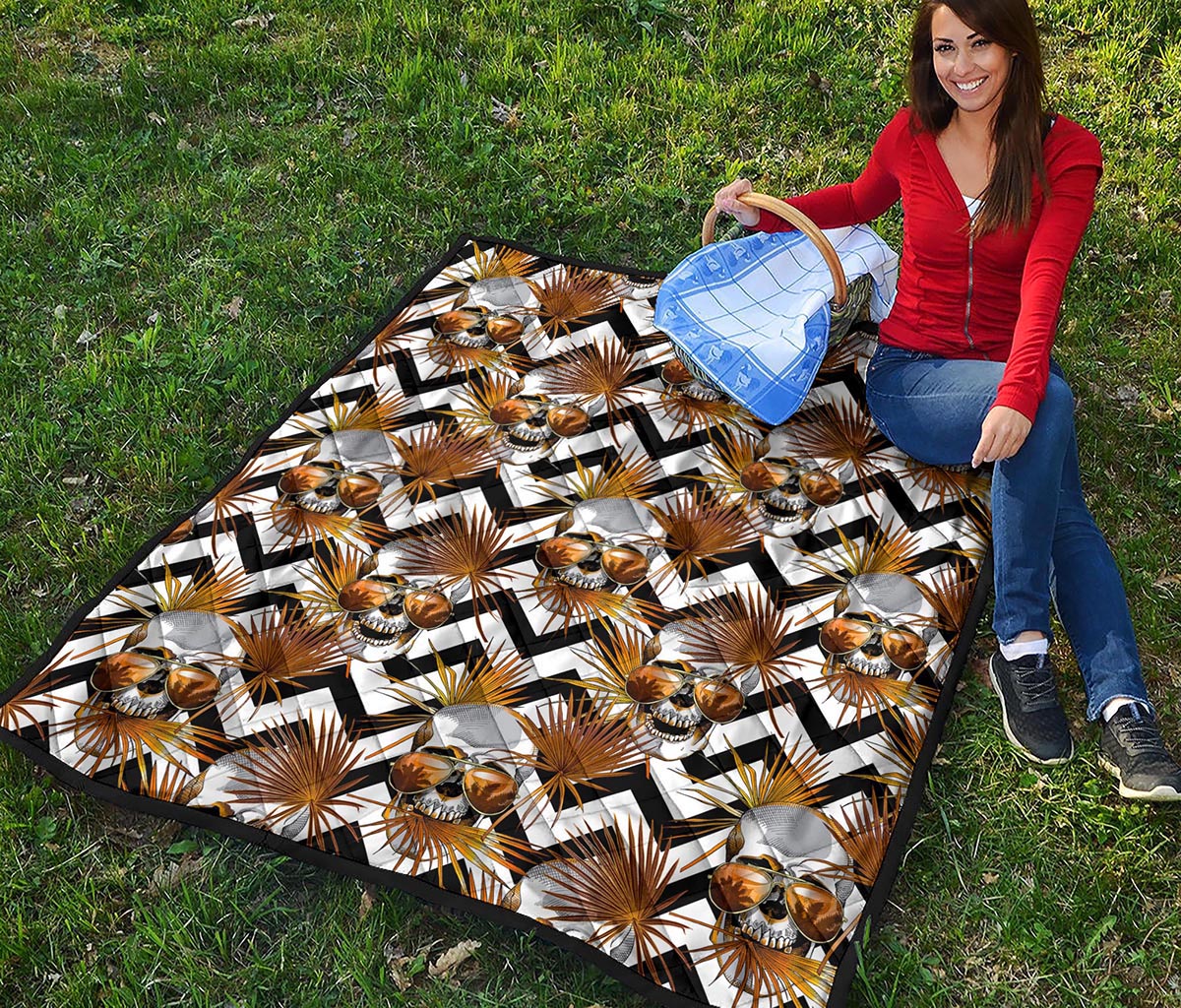 Gold Tropical Skull Pattern Print Quilt