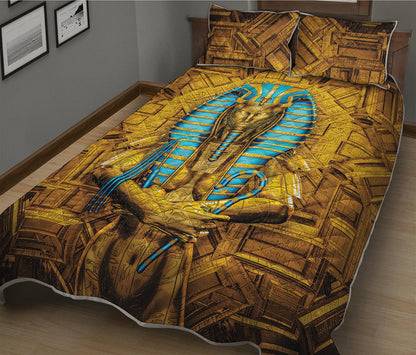 Golden Egyptian Pharaoh Print Quilt Bed Set