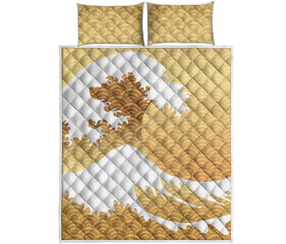 Golden Kanagawa Wave Print Quilt Bed Set