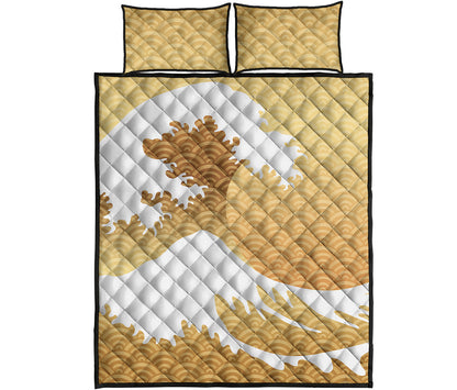 Golden Kanagawa Wave Print Quilt Bed Set