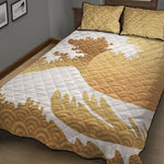 Golden Kanagawa Wave Print Quilt Bed Set