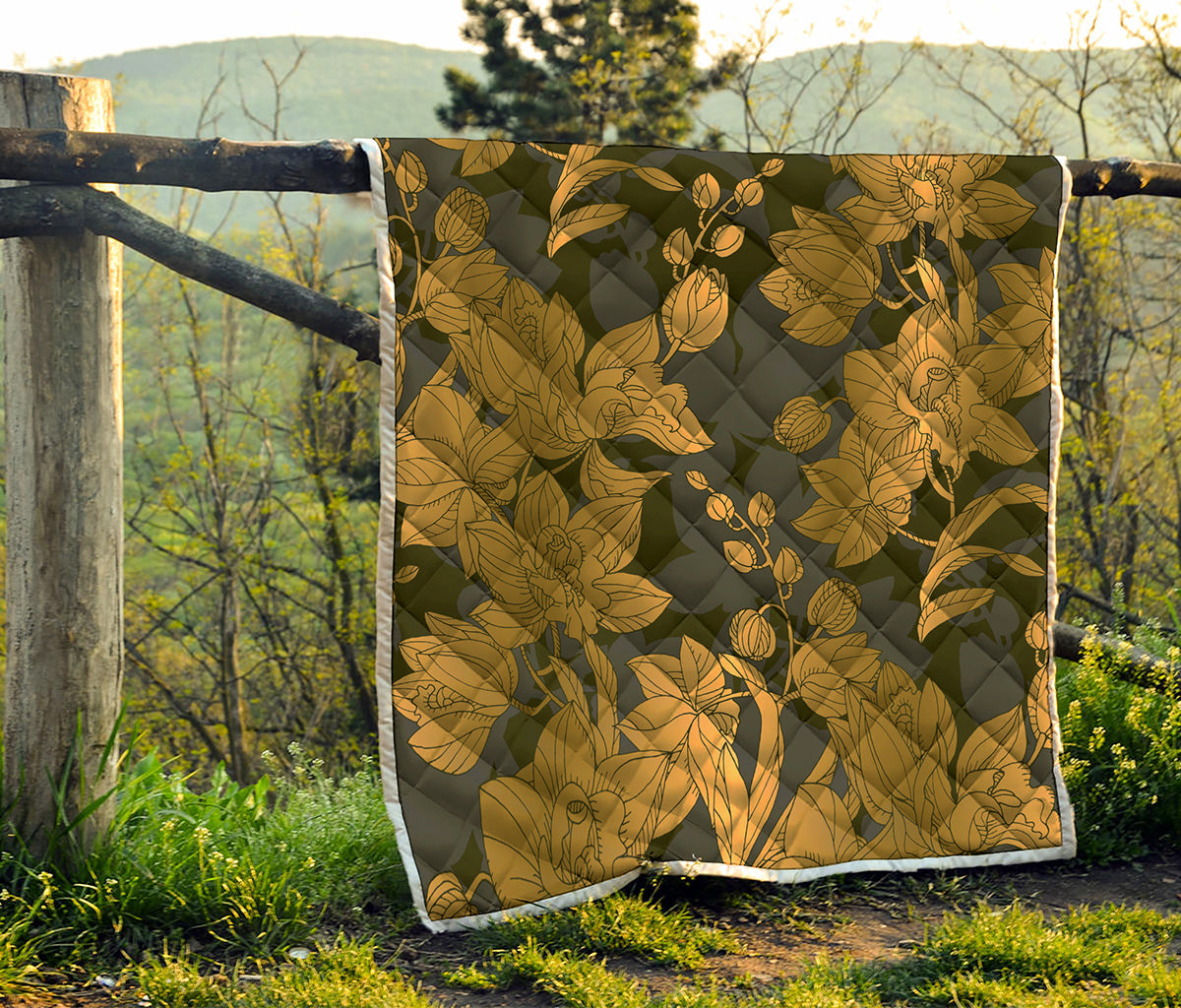 Golden Orchid Pattern Print Quilt
