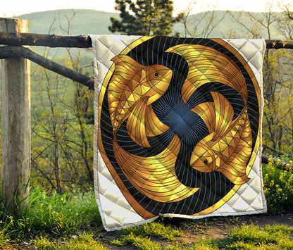 Golden Pisces Zodiac Sign Print Quilt