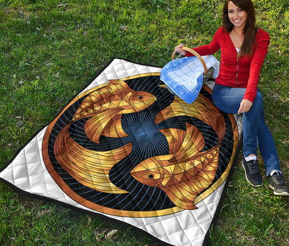 Golden Pisces Zodiac Sign Print Quilt