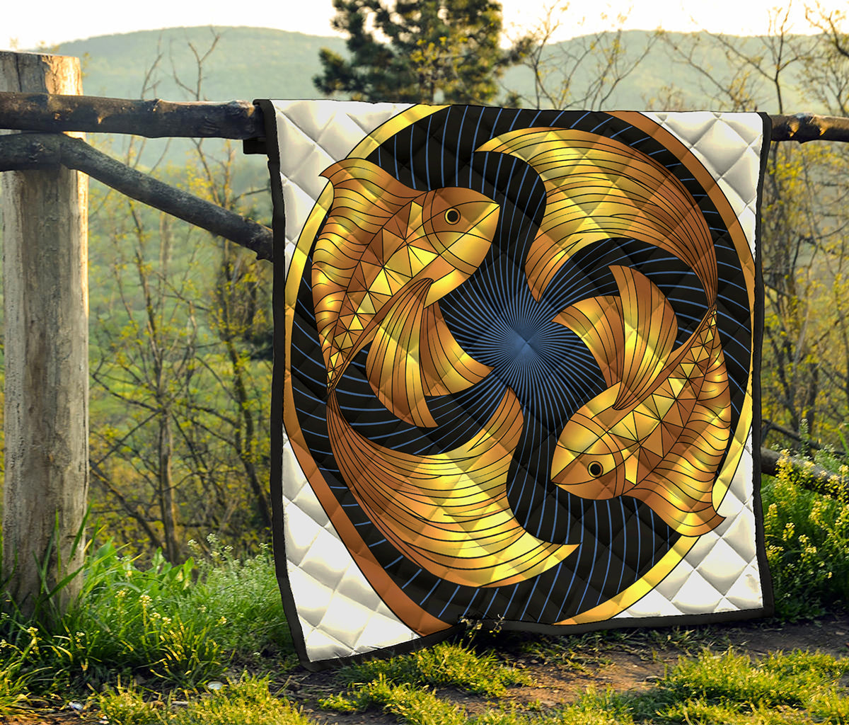 Golden Pisces Zodiac Sign Print Quilt