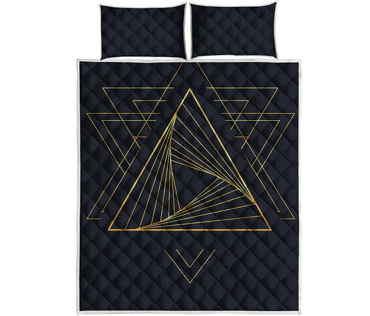 Golden Pyramid Print Quilt Bed Set