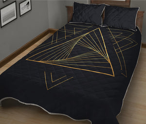 Golden Pyramid Print Quilt Bed Set