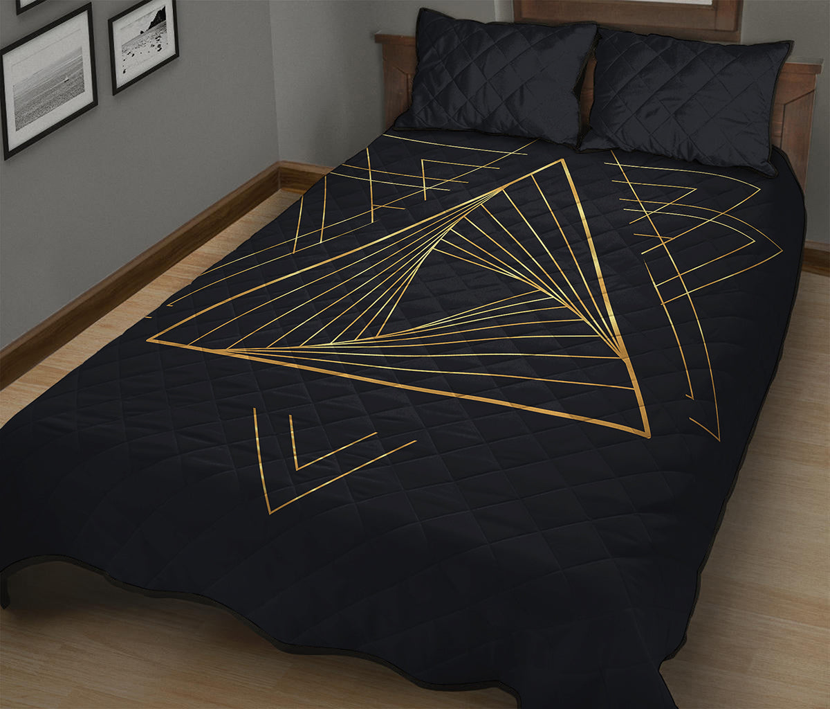 Golden Pyramid Print Quilt Bed Set