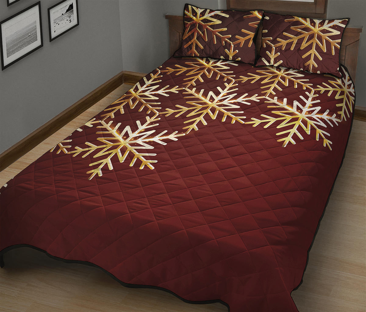 Golden Snowflake Print Quilt Bed Set