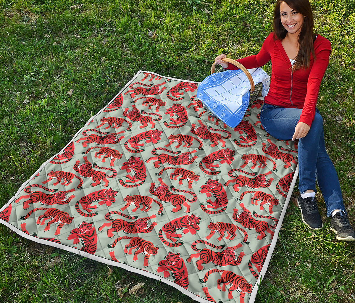Gouache Tiger Pattern Print Quilt