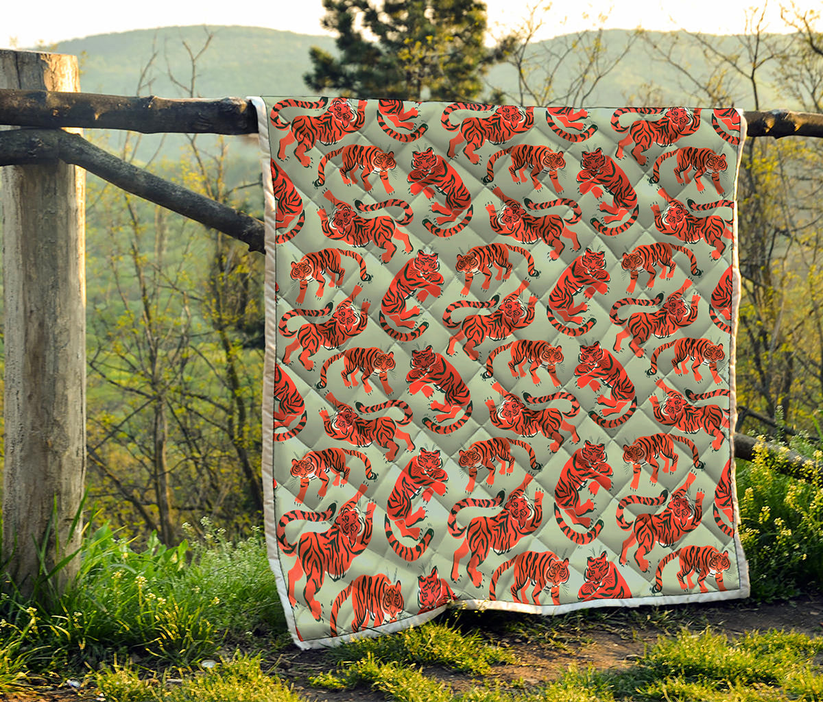 Gouache Tiger Pattern Print Quilt
