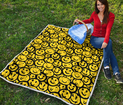 Graffiti Happy Emoji Pattern Print Quilt