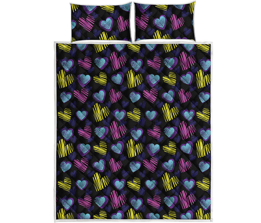 Graffiti Heart Pattern Print Quilt Bed Set