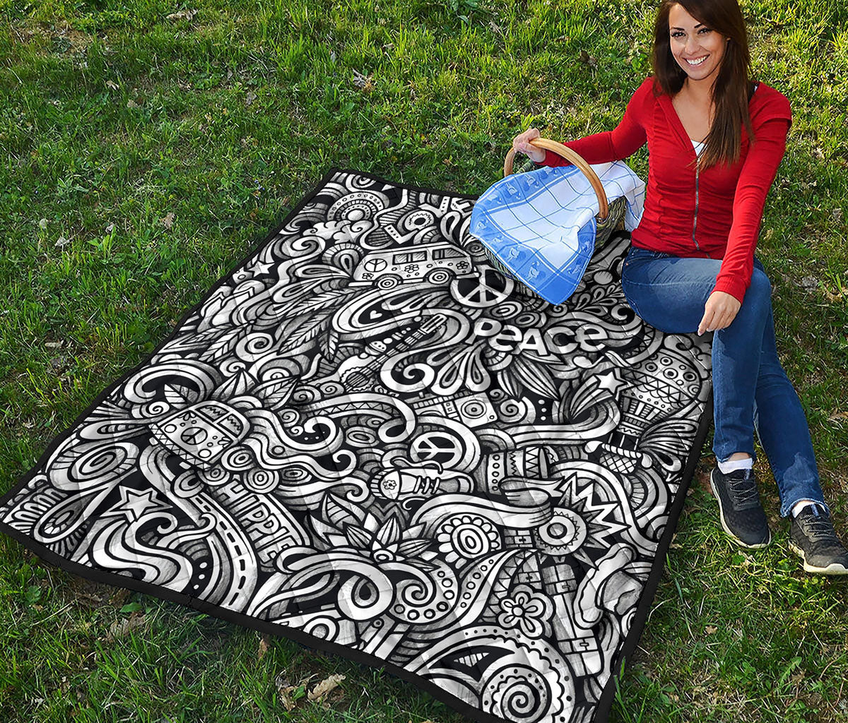 Graffiti Surfing Pattern Print Quilt