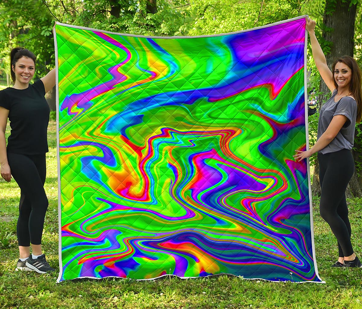 Green Abstract Liquid Trippy Print Quilt