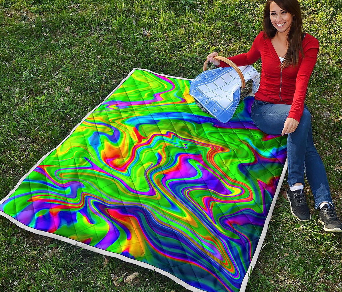 Green Abstract Liquid Trippy Print Quilt