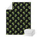 Green Alien Face Pattern Print Blanket